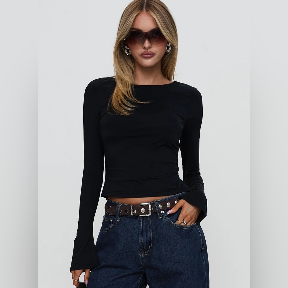HARPUR LONG SLEEVE BACKLESS TOP BLACK